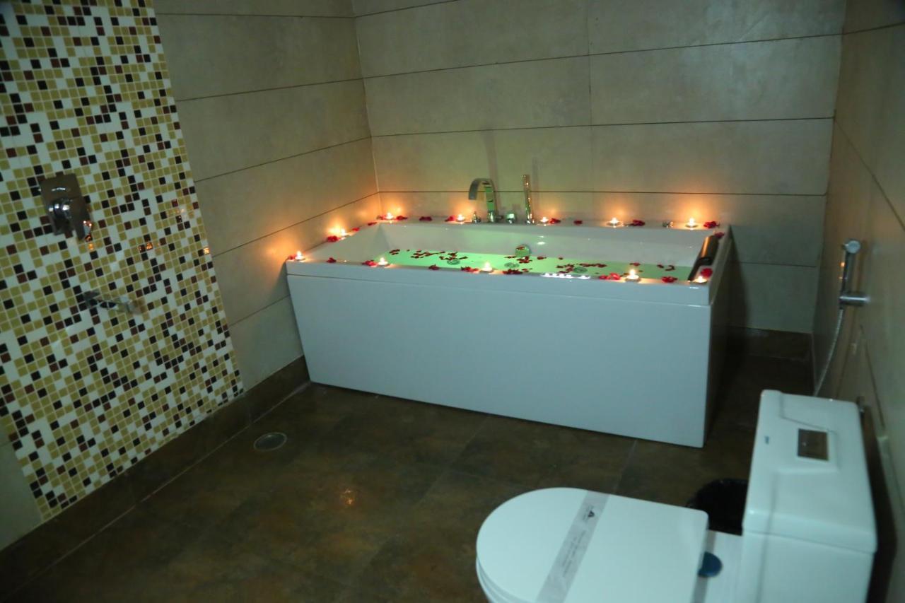 Hôtel Inter Urban à Rohtak Extérieur photo