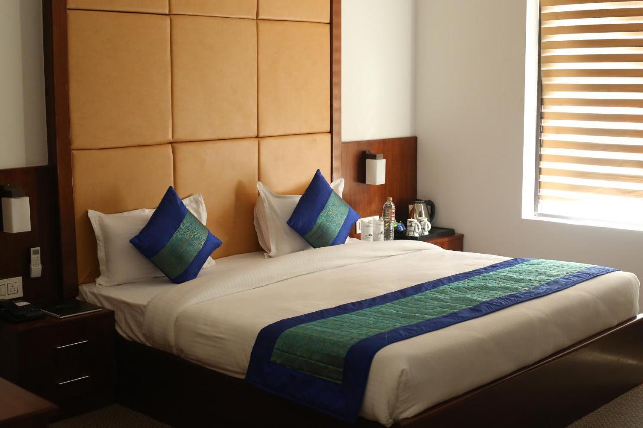 Hôtel Inter Urban à Rohtak Extérieur photo